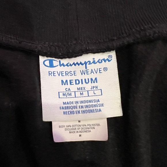 Champion men’s shorts medium - Picture 4 of 4